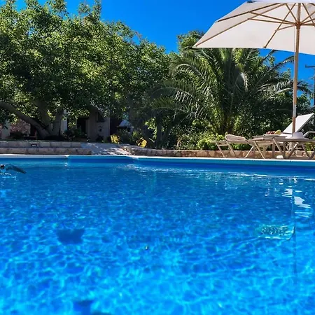 Villa Alia Stone Villa-ideal For Families-heated Pool *