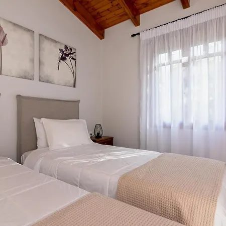 Alia Stone Villa-ideal For Families-heated Pool *