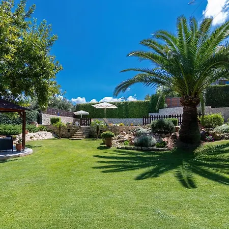 Villa Alia Stone Villa-ideal For Families-heated Pool *